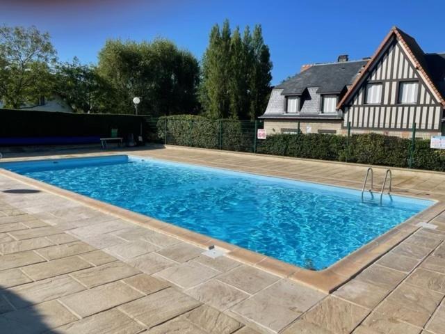 La Vigie Spacieux, Lumineux, Piscine Deauville Eksteriør billede